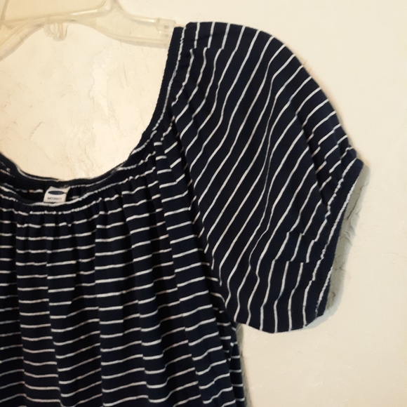 NWOT Old Navy Maternity Striped Top - Picture 4 of 6